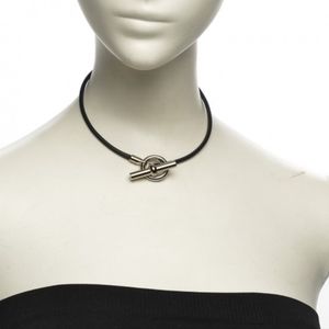 HERMES Palladium and Leather Bridle Glenan Necklace Black